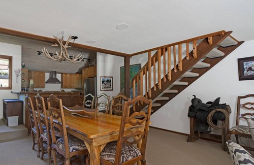 Elkhorn Village Condo | Cozy and Comfortable 2 Bed, 2 Bath Condo in Elkhorn - Adventurer’s Paradise