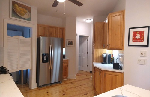 Pisgah Forest Cottage | Cozy and fun mountain-view cottage 10 mins from shopping and hiking