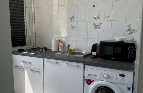 Sector 3 Apartment | “Cozy and Modern Studio Near Park Lake Mall Perfect for Your Stay in Bucharest!”