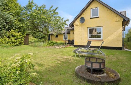 Hjørring Villa | Cozy And Personal Village House