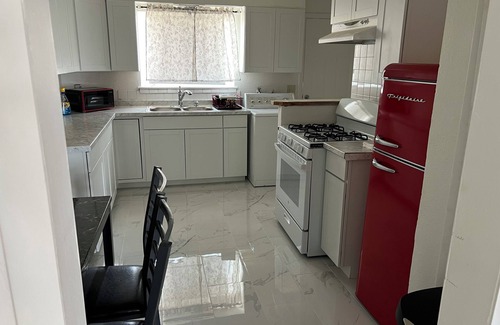 North Las Vegas House | Cozy and quiet, 3 minutes from the strip, 20 minutes from the airport