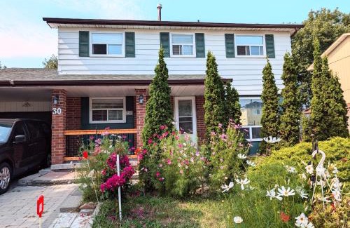 Malvern House | Cozy and Quiet Homestay with Private Bathroom