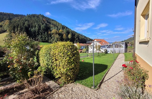 Simonswald Apartment | Cozy and stylish family-friendly vacation apartment in the middle of Simonswald