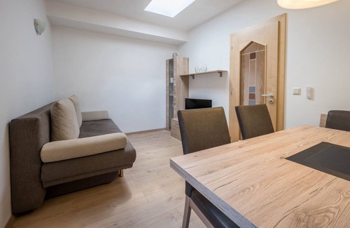 Mareta Apartment | Cozy Apartment Alpenaster with Mountain View, Wi-Fi, Sauna, Terrace & Balcony; Parking Available