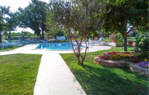 Gradina Apartment | Cozy Apartment In Lozovac With Wifi