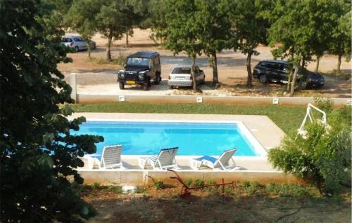 Gradina Apartment | Cozy Apartment In Lozovac With Wifi