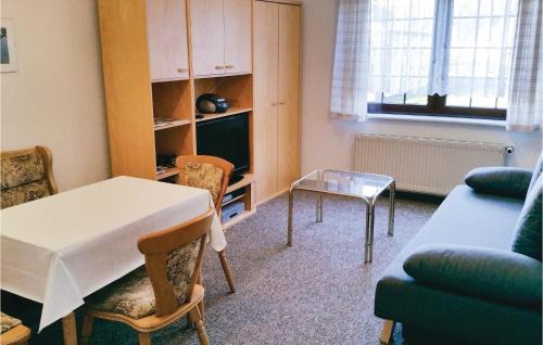 Trent Apartment | Cozy Apartment In Trentrügen With Wifi