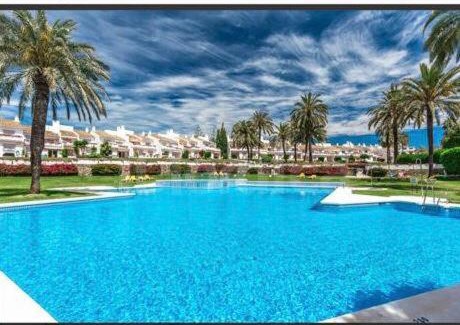 Marbella Apartment | Cozy apartment next to Hard Rock Hotel