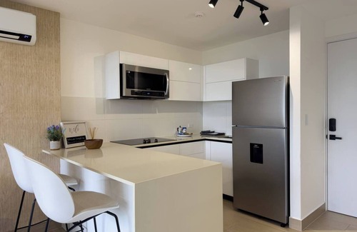 San Francisco Apartment | Cozy Apartment with Free Parking Coworking