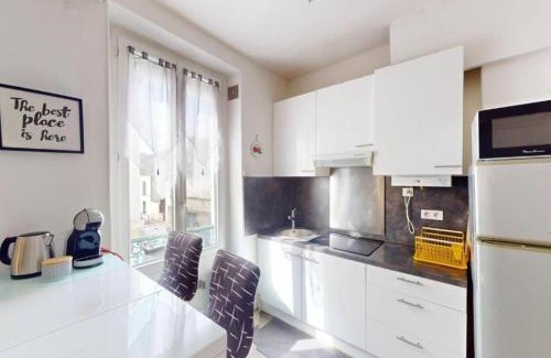 Le Perreux-sur-Marne Apartment | Cozy APT in Le Perreux with Parisian Charm & Disneyland Fun