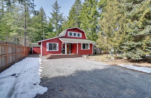 Paradise Estates Cottage | Cozy Ashford Home - 5 Mi to Rainier Nat'l Park!