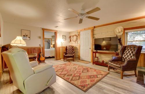 Augusta House | Cozy Augusta Cabin with Furnished Deck and Grill!