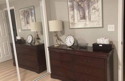 Abingdon House | Cozy Basement with Private Entrance and Self Check In