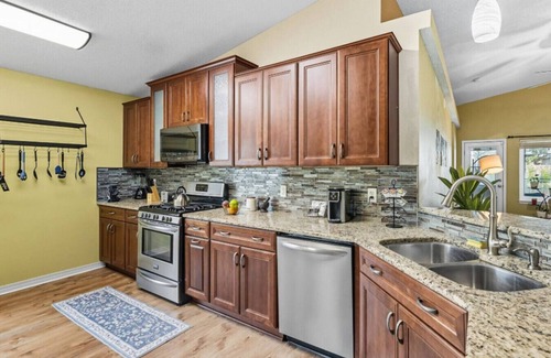 Milton House | Cozy Beach Retreat w/Pool & Ping Pong Table