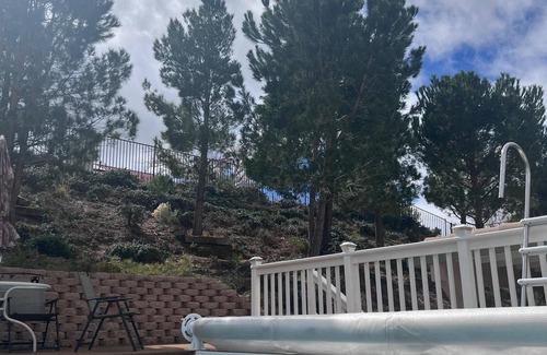 Lancaster House | Cozy -bedroom house in charming Palmdale with AC