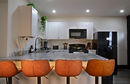 Dubuque Apartment | Cozy Bluff St Escape - Downtown