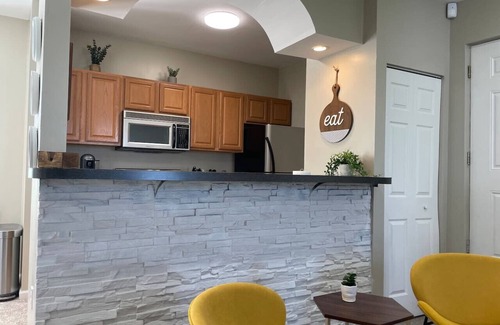 Manassas House | Cozy, bright 2BD w/yard, close to DT-bikes avail!