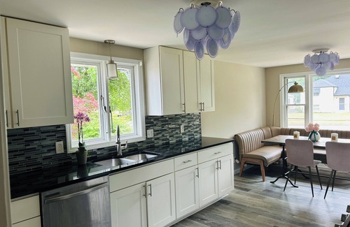 North Buffalo House | Cozy Buffalo Getaway — Between Niagara Falls & Downtown