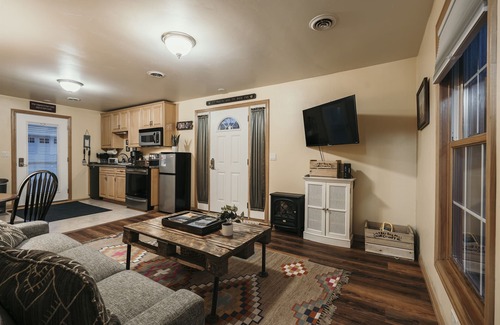 Fish Creek Cottage | Cozy Cabin! Amazing Location in Fish Creek! Pool!