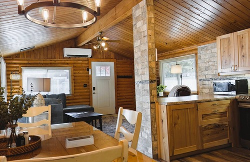 Breezy Point Cabin | Cozy cabin close-in to Breezy Point, restaurants and Golf in Pequot Lakes