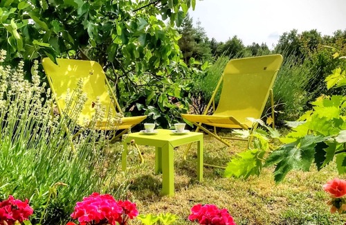 Mazieres-de-Touraine Cottage | Cozy cabin near woods, pet-friendly, private garden