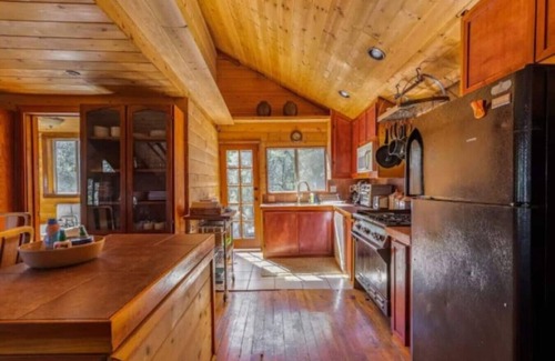 Pauma Valley House | Cozy Cabin | Hot Tub | Sauna | Fireplace