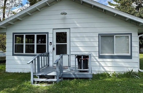Neillsville House | Cozy Cabin/House on 12 acres near UTV trails/Lake/Hunting land