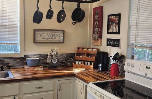 Fayette County Apartment | Cozy Cabin on 22 Private Acres in Smithville, TX Peaceful Hill Country Retreat