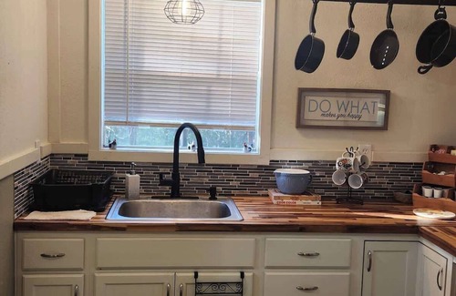 Fayette County Apartment | Cozy Cabin on 22 Private Acres in Smithville, TX Peaceful Hill Country Retreat