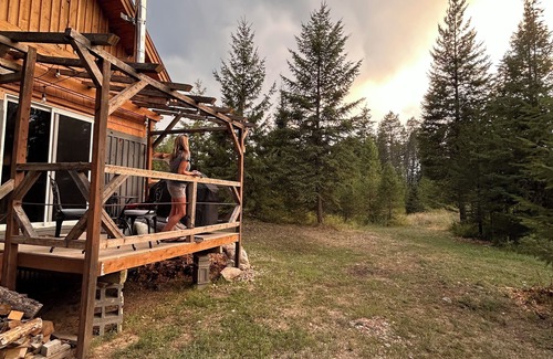 Kootenai County Cabin | Cozy Cabin Retreat in Spirit Lake- Your Getaway to Adventure!