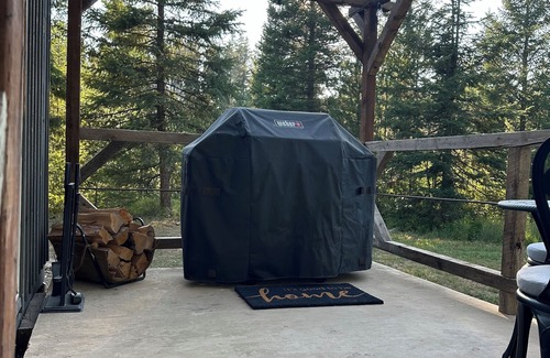 Kootenai County Cabin | Cozy Cabin Retreat in Spirit Lake- Your Getaway to Adventure!