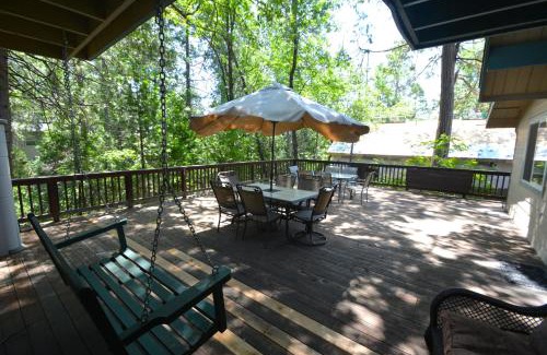 Bass Lake House | Cozy Cabin With Boat Slip Free Night Special