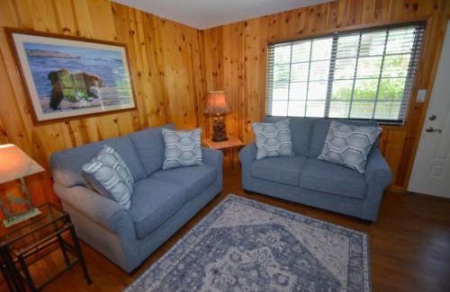 Bass Lake House | Cozy Cabin With Boat Slip Free Night Special