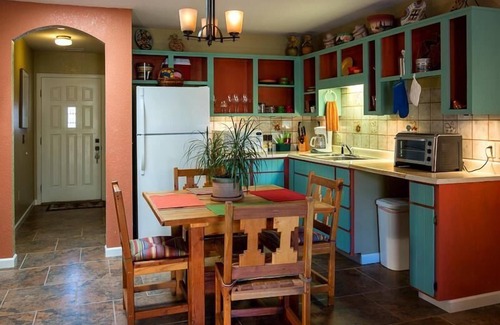 Oak Creek Condo | Cozy Cactus Resort .sorta kinda