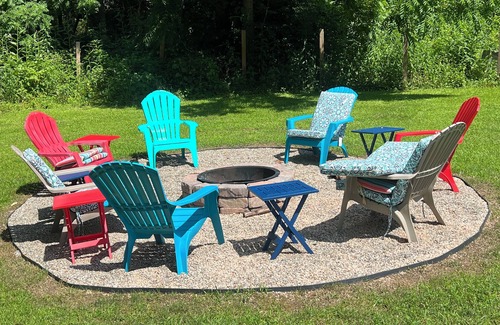 Nora RV Rental | Cozy campground in serene Coeburn with AC