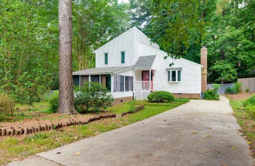 Cary House | Cozy Cary Abode about 10 Mi to Downtown Raleigh!