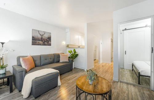 West End Apartment | Cozy Central 1-Bedroom Condo in West End Downtown