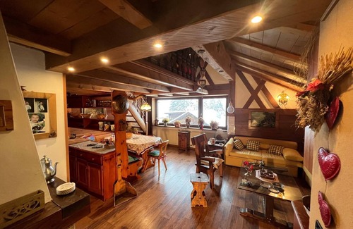 Alba Ski Chalet | Cozy Chalet in the Woods with Panoramic Mountain View