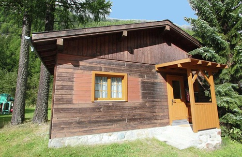 Saas-Balen Ski Chalet | Cozy Chalet in Meiggerli with Garden
