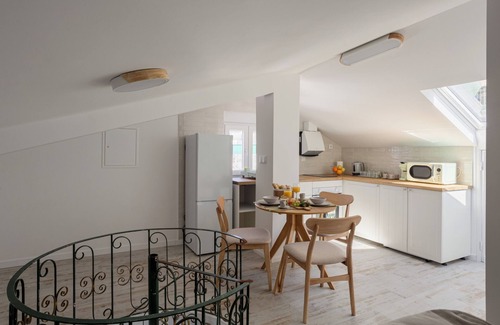 Seixal Apartment | Cozy City Loft with Natural Light