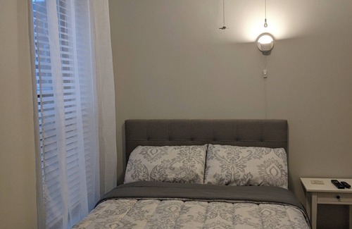 Upper Manhattan Apartment | Cozy & Clean NYC Apt Perfect for Solo Traveler