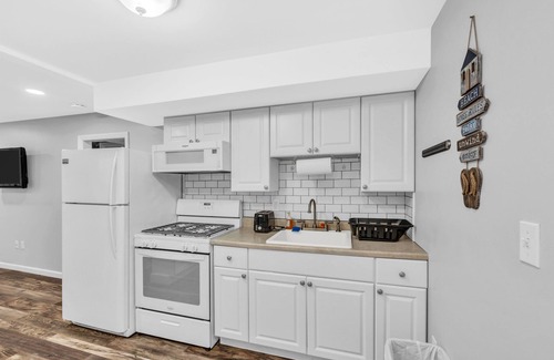Seaside Heights Cottage | Cozy Coastal Cottage Steps From The Beach, Off Street Parking, Beach Badges