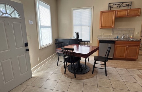 Columbus Apartment | Cozy Columbus Apartment - 1 mile from Cummins HQ & Downtown