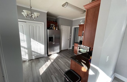 Collier Heights House | COZY COMFY CRAFTSMAN EARLY CHECK IN AVAILABLE. 2600 SQ FT