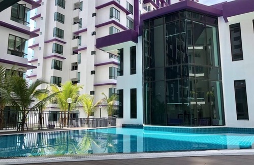 Bukit Baru Apartment | Cozy Condo @ Melaka Top Hill CityView 7-9pax