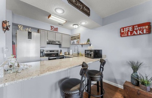Notch Estates Apartment | Cozy Condo near SDC and Branson