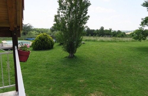Puymaurin Apartment | cozy cottage 2/4p, swimming pool, spa & Pyrenees