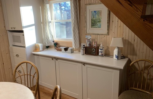 East Chop House | Cozy cottage 3/4 mile from Oak Bluffs harbor