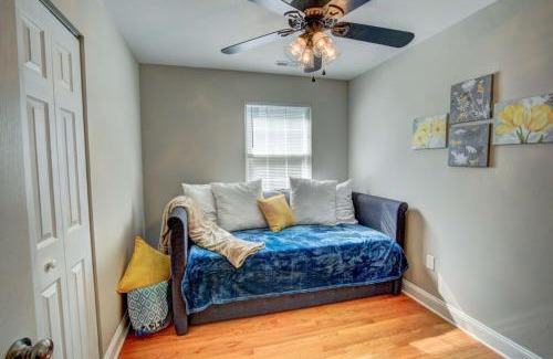North Beach House | Cozy Cottage 3 beds 2 baths W outdoor grill!