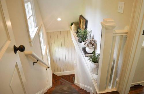 Big Canoe House | Cozy Cottage in Big Canoe